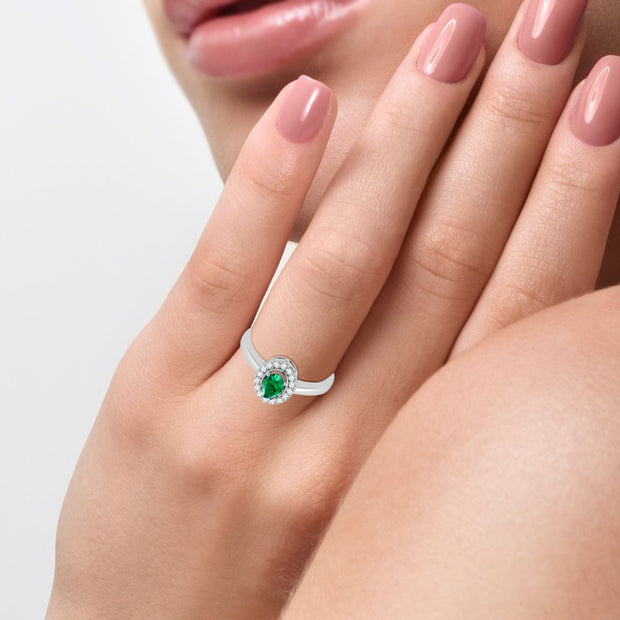 10K 0.15ct Diamond Emerald Ring